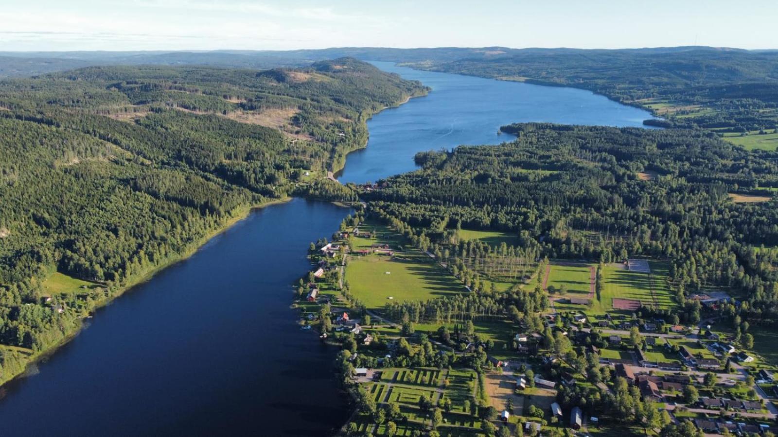 Hostel And Vandrarhem Lupin Naturcamping Lagom Gräsmark Exterior foto